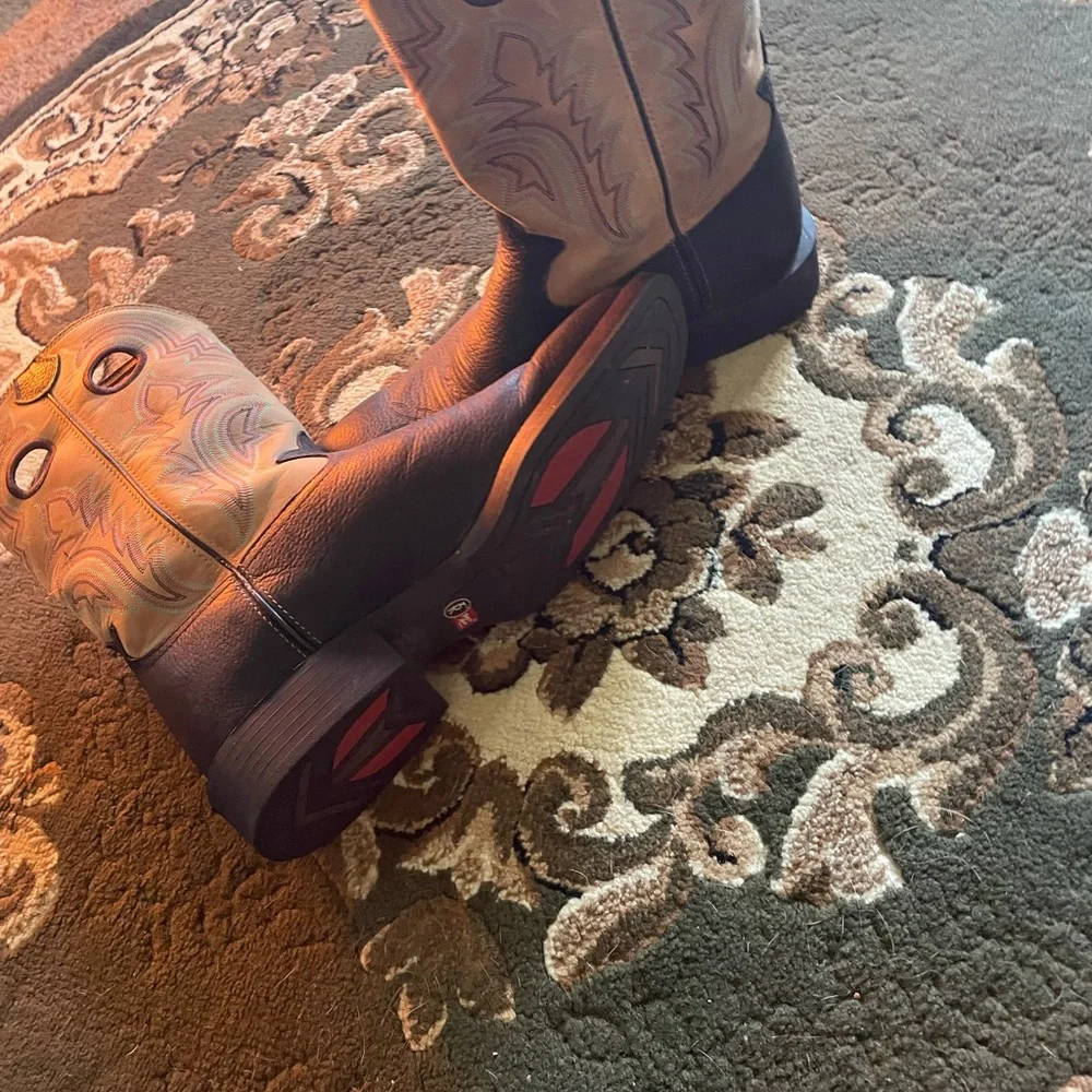 Mens Ariat box toe boots western type sz 11 - Picture 3 of 3